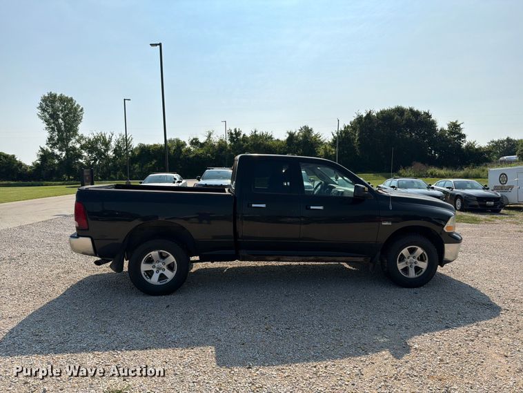 image for item EO8615 2010 Dodge Ram 1500 Ext. Cab pickup truck