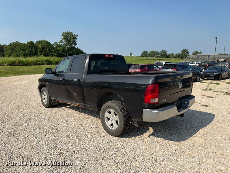 image for item EO8615 2010 Dodge Ram 1500 Ext. Cab pickup truck