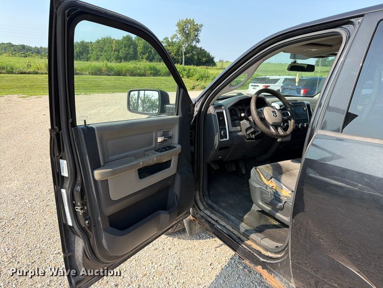 image for item EO8615 2010 Dodge Ram 1500 Ext. Cab pickup truck
