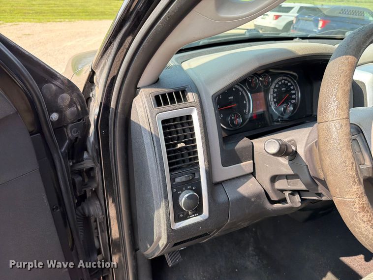 image for item EO8615 2010 Dodge Ram 1500 Ext. Cab pickup truck