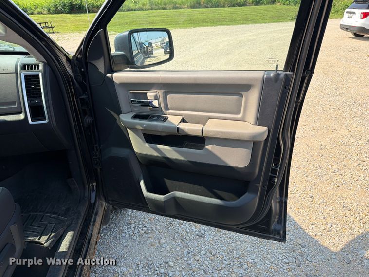 image for item EO8615 2010 Dodge Ram 1500 Ext. Cab pickup truck