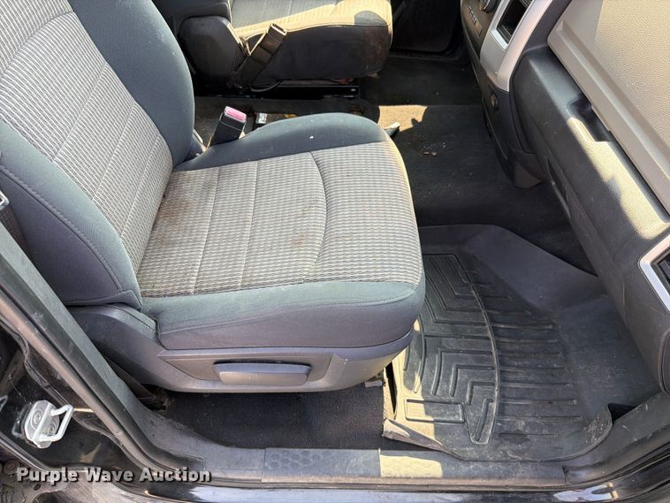 image for item EO8615 2010 Dodge Ram 1500 Ext. Cab pickup truck