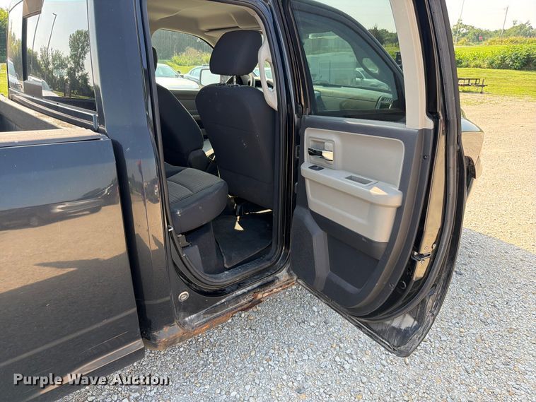 image for item EO8615 2010 Dodge Ram 1500 Ext. Cab pickup truck