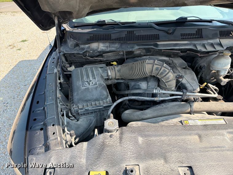 image for item EO8615 2010 Dodge Ram 1500 Ext. Cab pickup truck