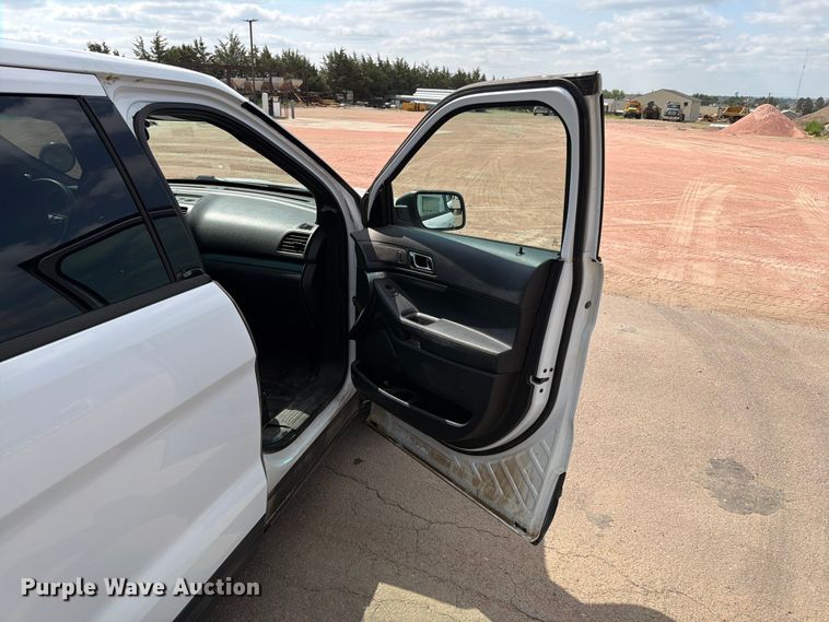image for item ER1896 2016 Ford Explorer Police Interceptor SUV