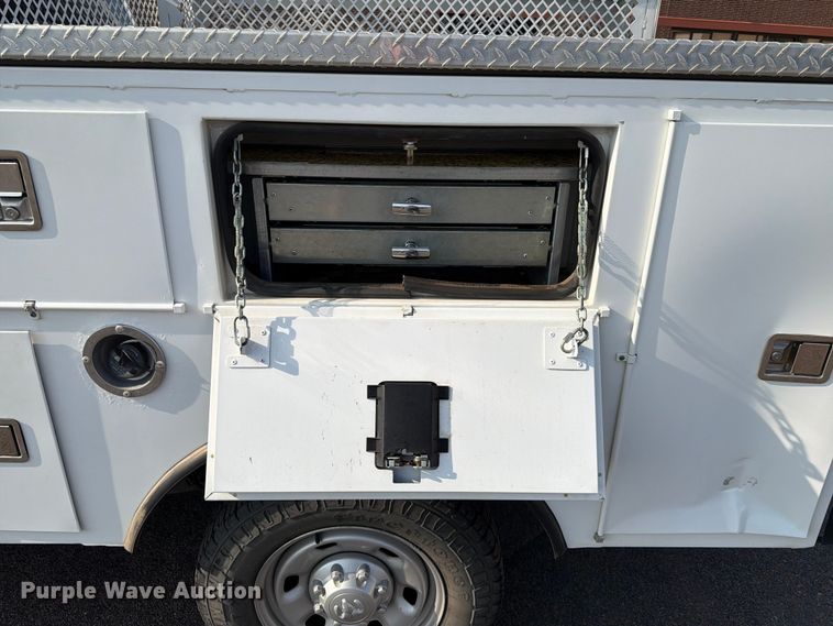 image for item ER1901 2017 RAM 2500 Crew Cab utility bed pickup truck