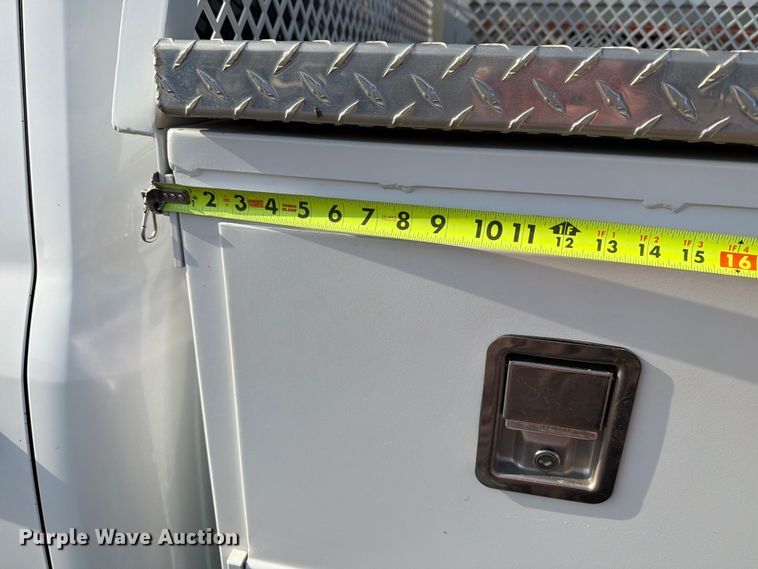image for item ER1901 2017 RAM 2500 Crew Cab utility bed pickup truck