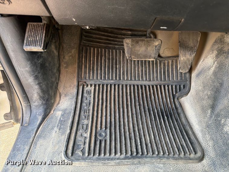 image for item ER1901 2017 RAM 2500 Crew Cab utility bed pickup truck