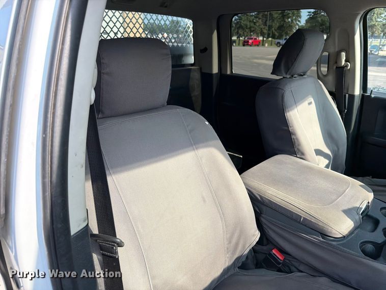 image for item ER1901 2017 RAM 2500 Crew Cab utility bed pickup truck
