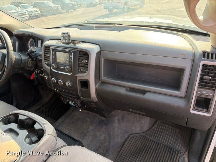 image for item ER1901 2017 RAM 2500 Crew Cab utility bed pickup truck
