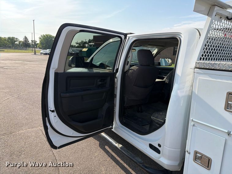 image for item ER1901 2017 RAM 2500 Crew Cab utility bed pickup truck