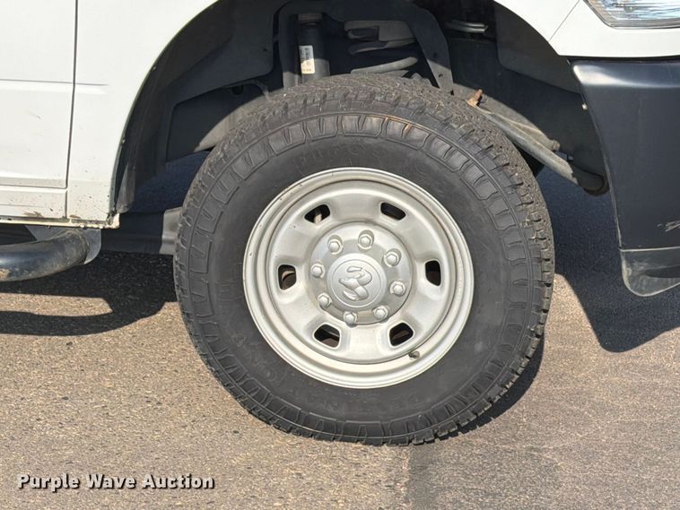 image for item ER1901 2017 RAM 2500 Crew Cab utility bed pickup truck