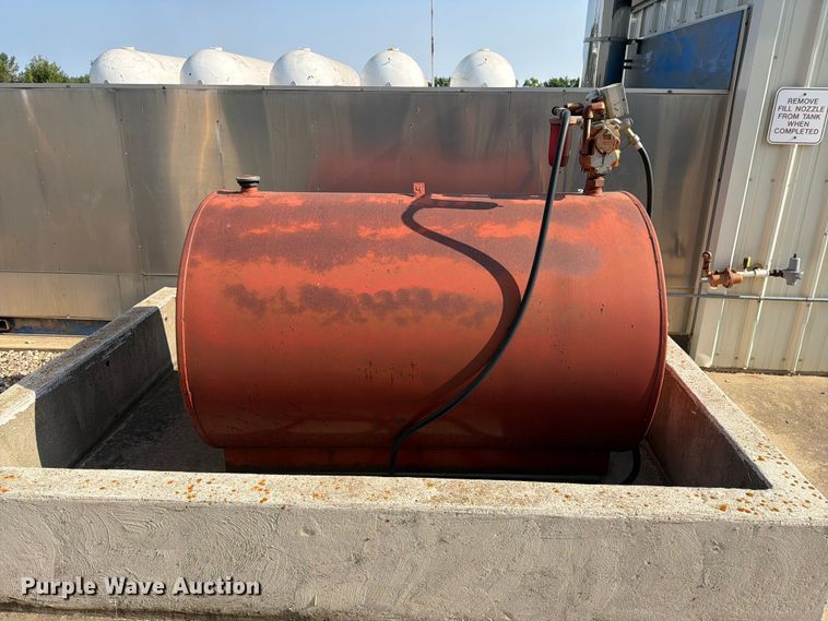 image for item ER1902 Fuel tank
