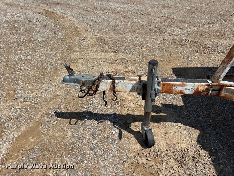 image for item ER3109 1998 Blazer boat