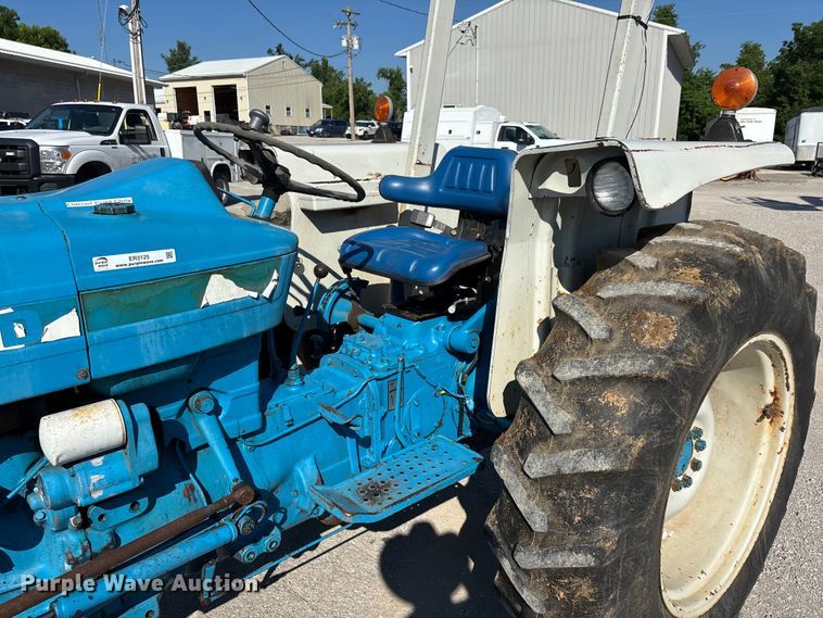 image for item ER3125 Ford 3600 tractor