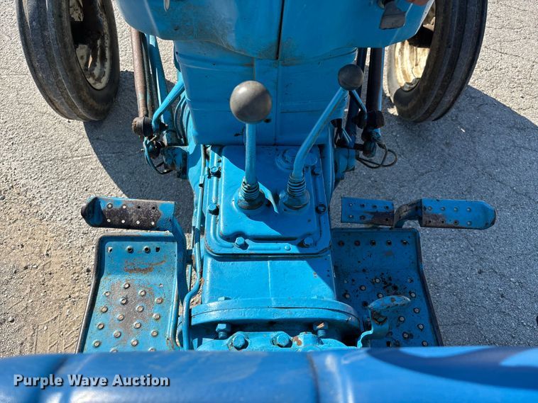 image for item ER3125 Ford 3600 tractor
