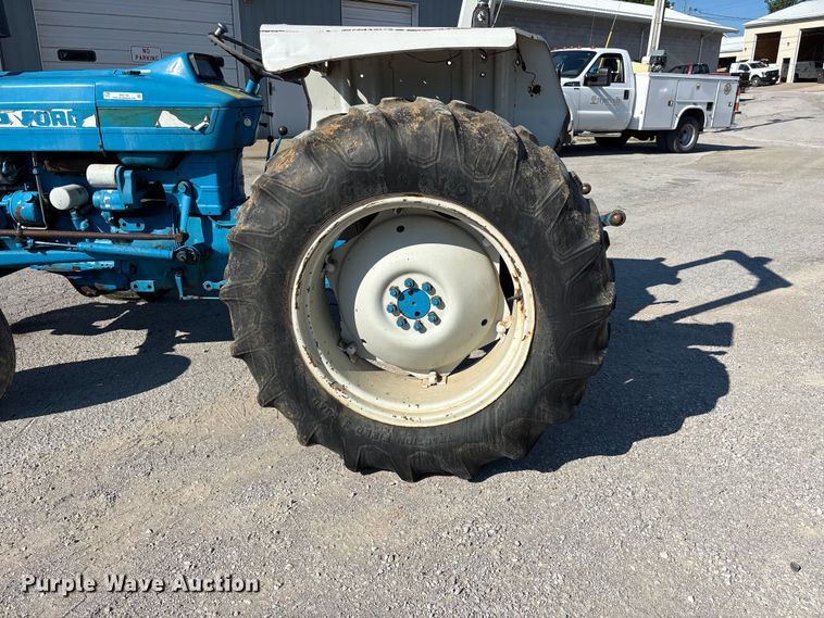 image for item ER3125 Ford 3600 tractor