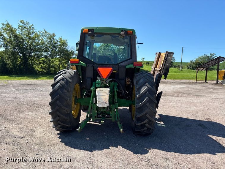 image for item ER3127 2000 John Deere 6110 tractor