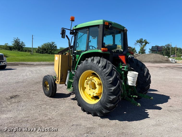 image for item ER3127 2000 John Deere 6110 tractor