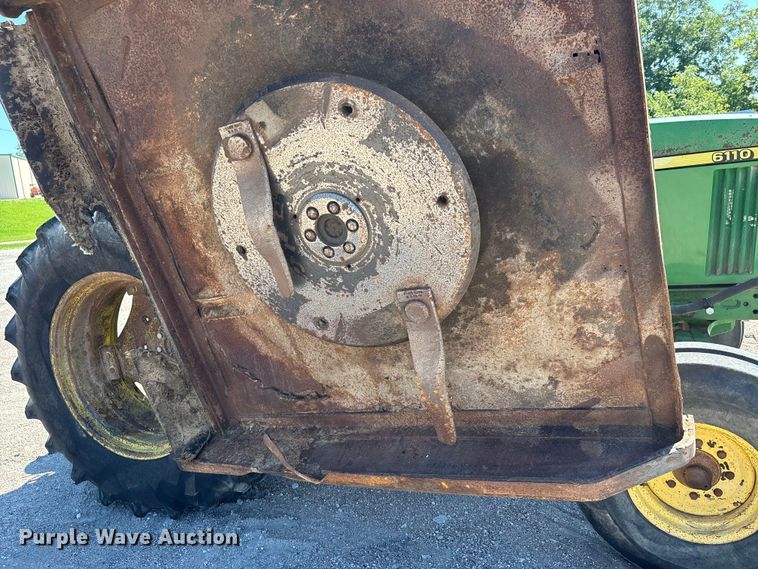 image for item ER3127 2000 John Deere 6110 tractor