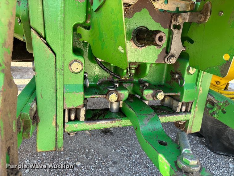 image for item ER3127 2000 John Deere 6110 tractor