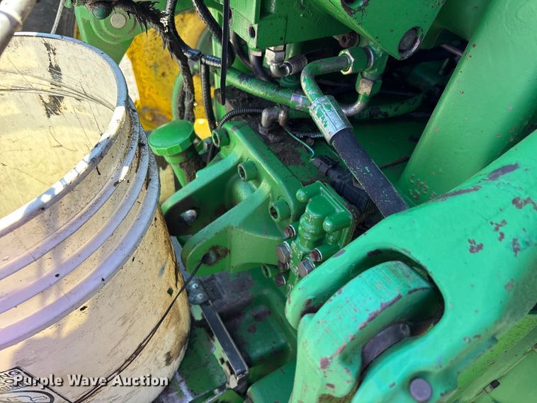 image for item ER3127 2000 John Deere 6110 tractor