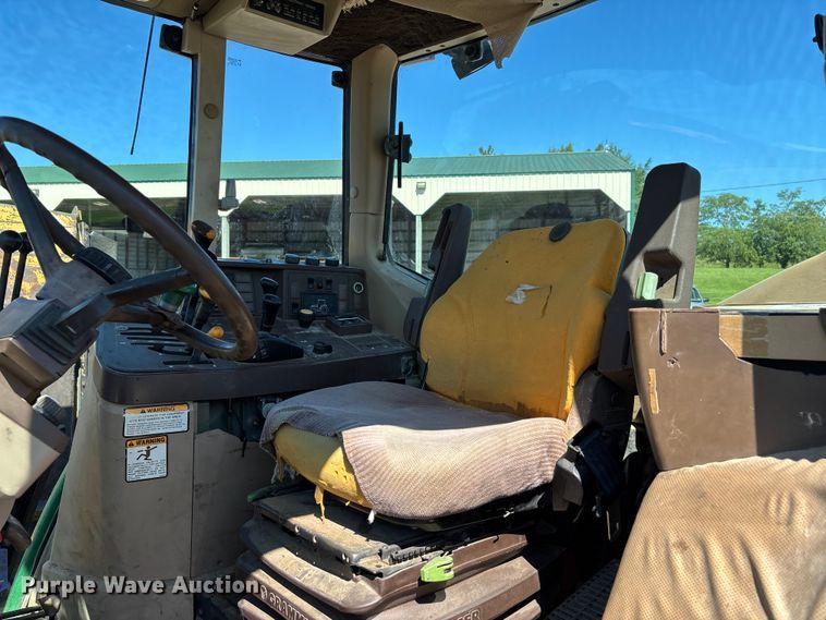 image for item ER3127 2000 John Deere 6110 tractor