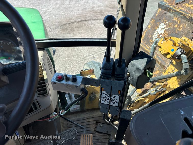 image for item ER3127 2000 John Deere 6110 tractor