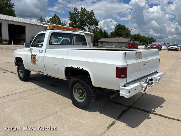 image for item ER3143 1986 Chevrolet D30 Military Postal Unit pickup truck