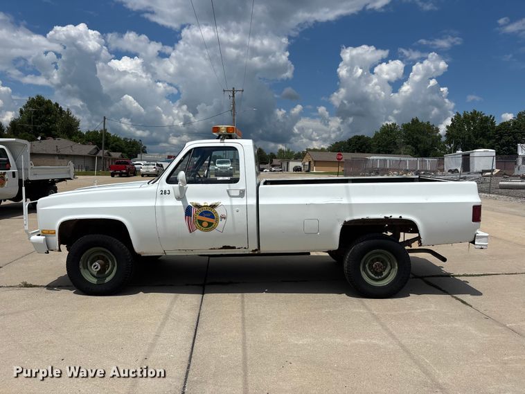 image for item ER3143 1986 Chevrolet D30 Military Postal Unit pickup truck