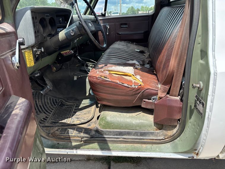 image for item ER3143 1986 Chevrolet D30 Military Postal Unit pickup truck