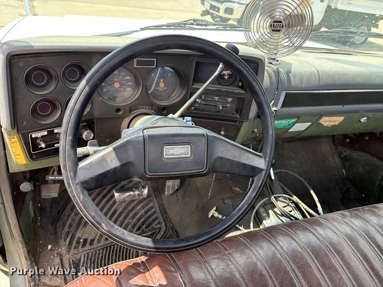 image for item ER3143 1986 Chevrolet D30 Military Postal Unit pickup truck