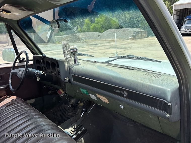 image for item ER3143 1986 Chevrolet D30 Military Postal Unit pickup truck
