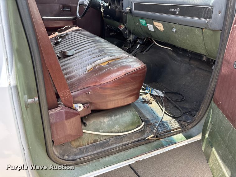image for item ER3143 1986 Chevrolet D30 Military Postal Unit pickup truck