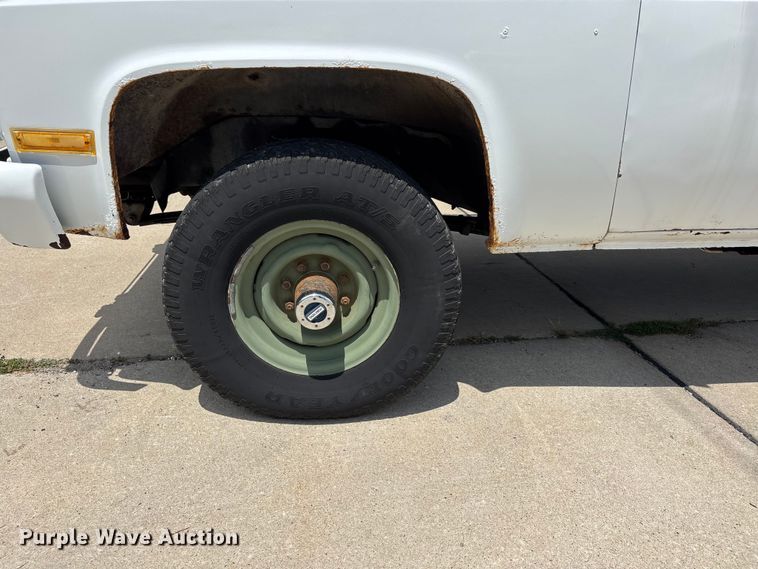 image for item ER3143 1986 Chevrolet D30 Military Postal Unit pickup truck