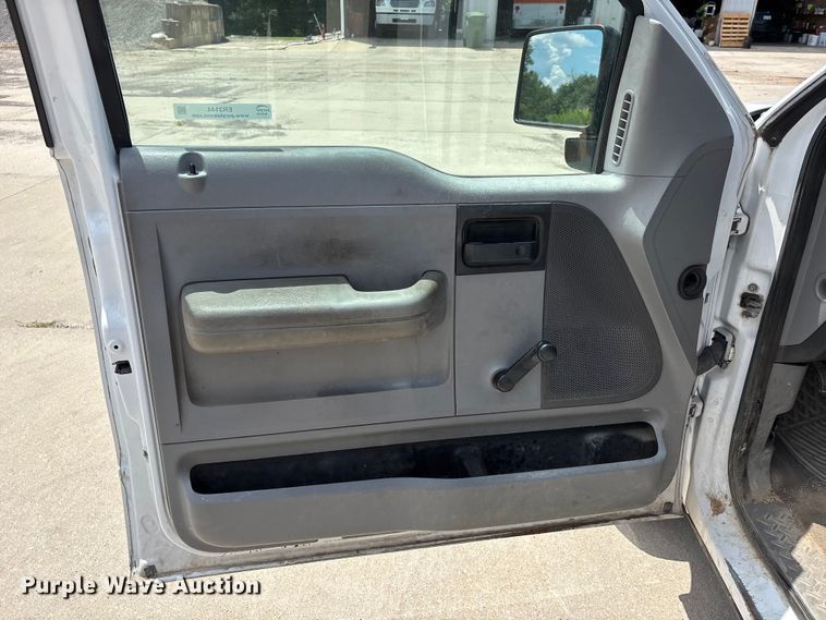 image for item ER3144 2006 Ford F150 Ext. Cab pickup truck