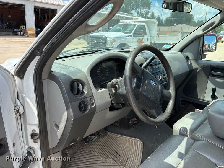 image for item ER3144 2006 Ford F150 Ext. Cab pickup truck