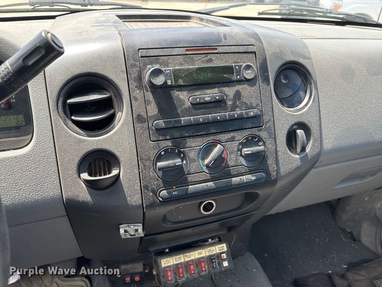 image for item ER3144 2006 Ford F150 Ext. Cab pickup truck