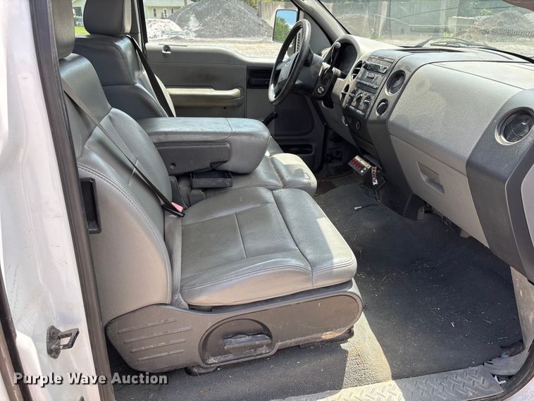 image for item ER3144 2006 Ford F150 Ext. Cab pickup truck