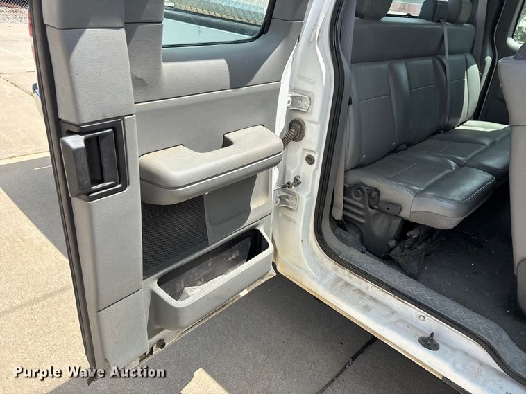 image for item ER3144 2006 Ford F150 Ext. Cab pickup truck