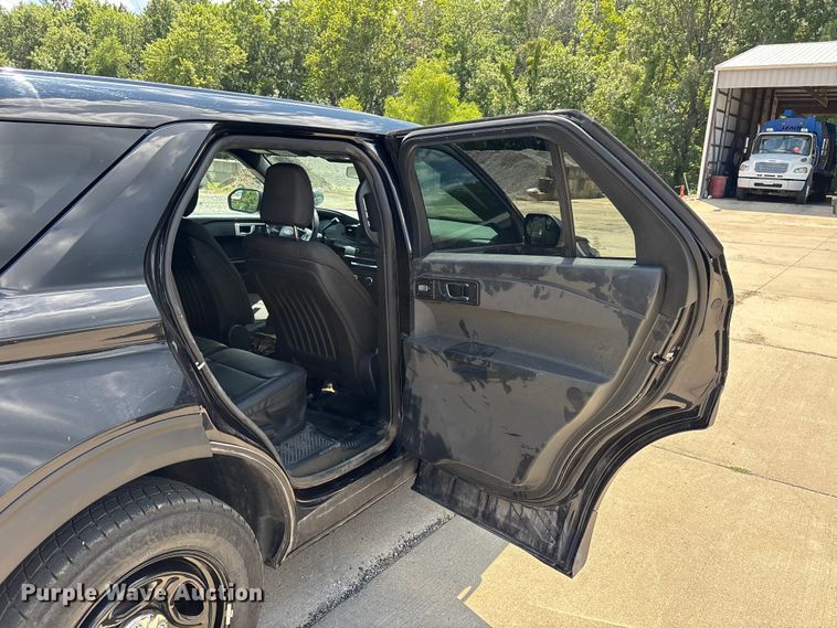 image for item ER3145 2020 Ford Explorer Police Interceptor SUV