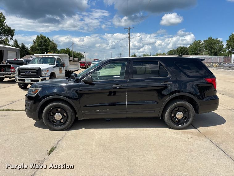image for item ER3146 2016 Ford Explorer Police Interceptor SUV