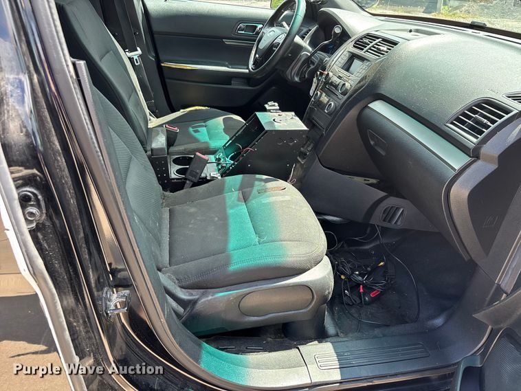image for item ER3146 2016 Ford Explorer Police Interceptor SUV