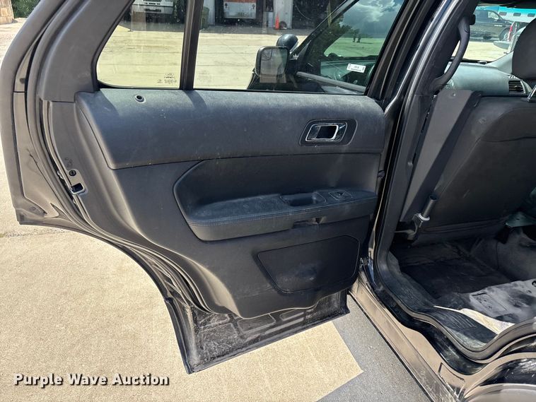 image for item ER3146 2016 Ford Explorer Police Interceptor SUV