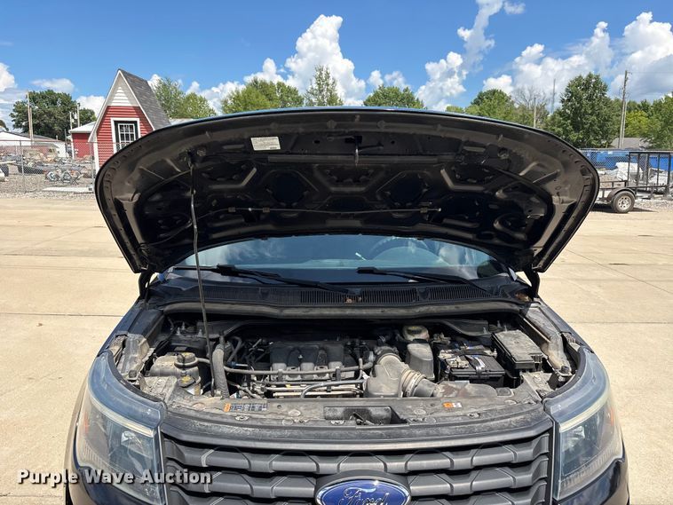 image for item ER3146 2016 Ford Explorer Police Interceptor SUV