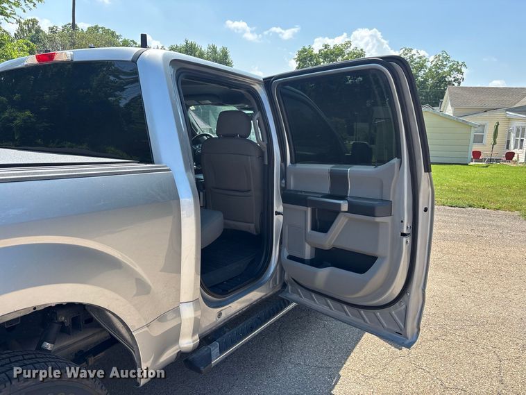 image for item ER3165 2020 Ford F150 Crew Cab pickup truck