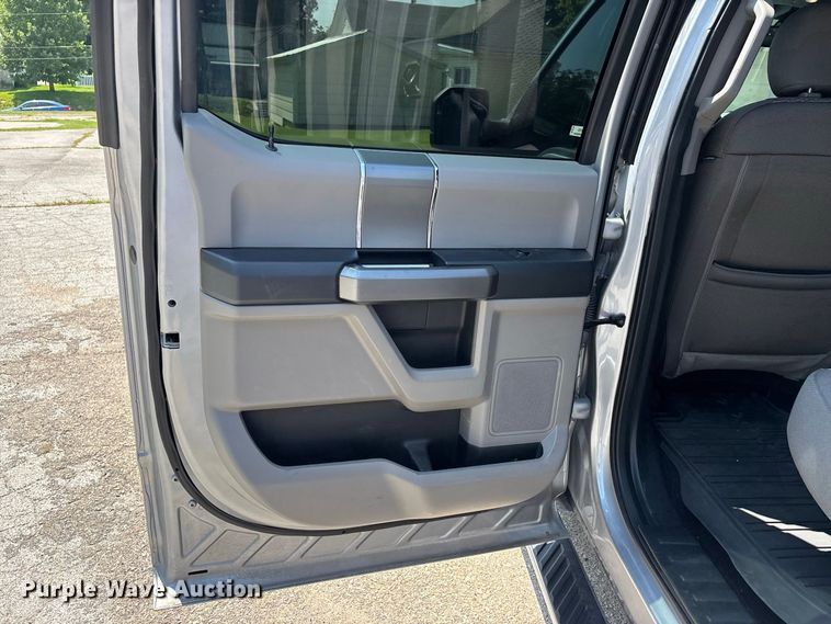 image for item ER3165 2020 Ford F150 Crew Cab pickup truck