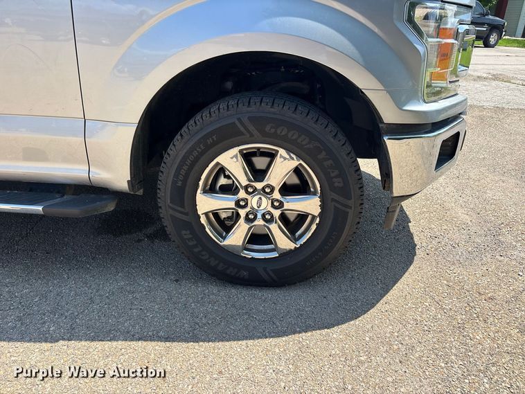 image for item ER3165 2020 Ford F150 Crew Cab pickup truck