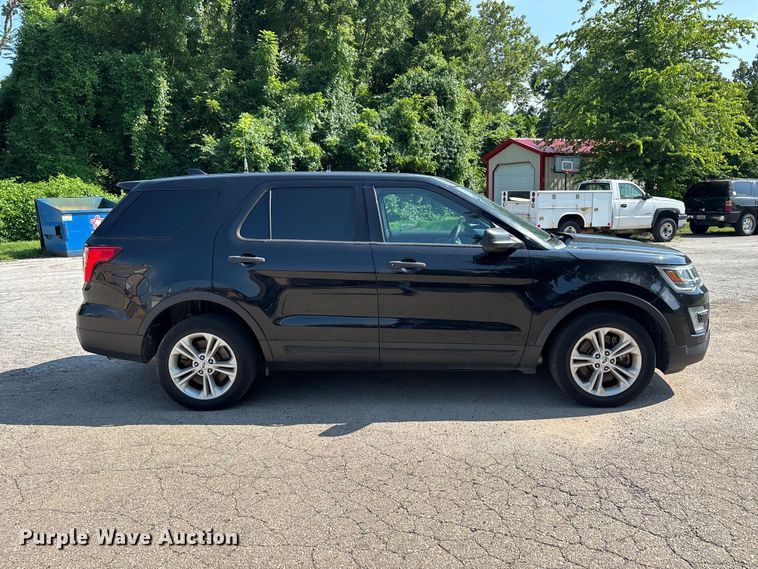 image for item ER3167 2017 Ford Explorer Police Interceptor SUV