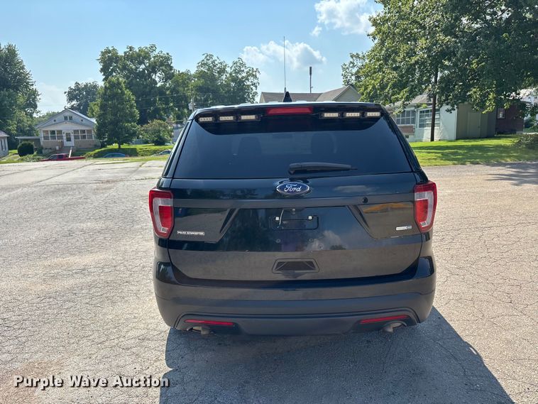 image for item ER3167 2017 Ford Explorer Police Interceptor SUV